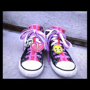 Girls converse size 3